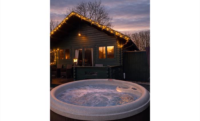 Tad cabin hot tub